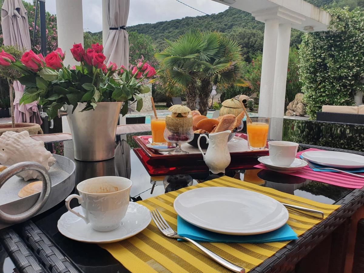 Villa Petra Bianca Suite & Chambre A 10Mn A Pied Du Port De Bonifacio 보니파시오 외부 사진
