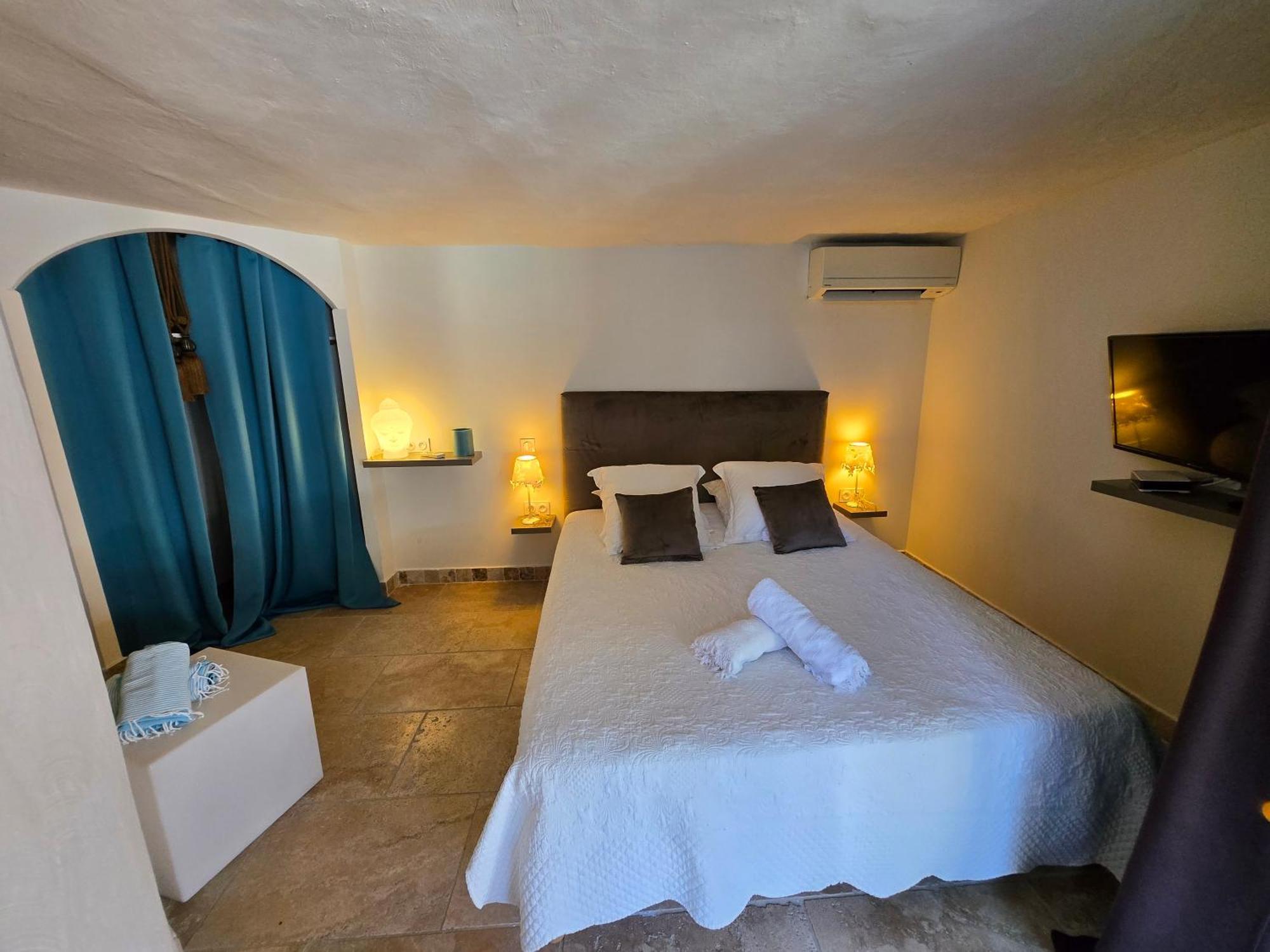 Villa Petra Bianca Suite & Chambre A 10Mn A Pied Du Port De Bonifacio 보니파시오 외부 사진